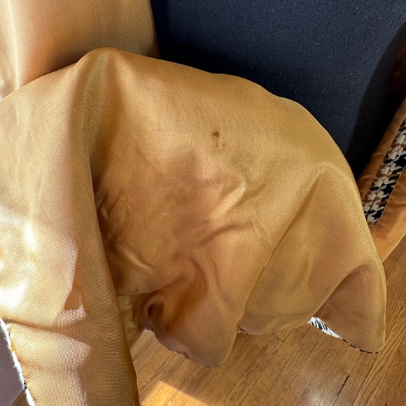 Vintage 80s fall cape, mustard, cream black houndstooth, slit sleeves, O/S to XL - Picture 16 of 16